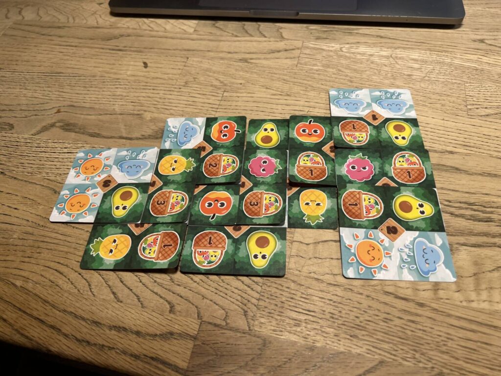 A particularly satisfying endgame, with no gaps between the different fruits and baskets.