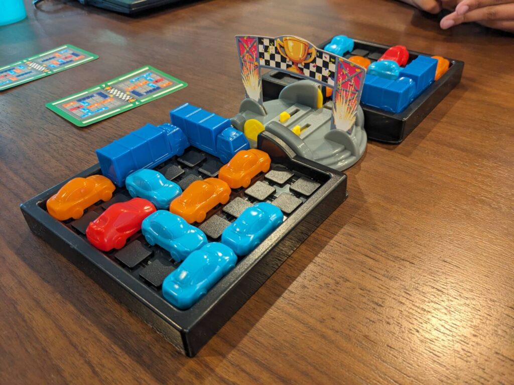 Rush Hour Duel Game Review – Meeple Mountain